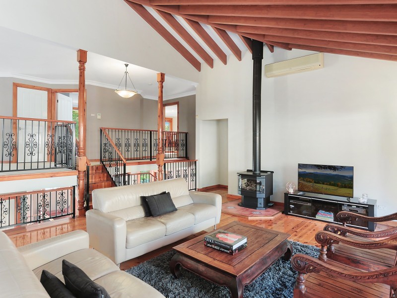 67 Valley Drive, Figtree NSW 2525