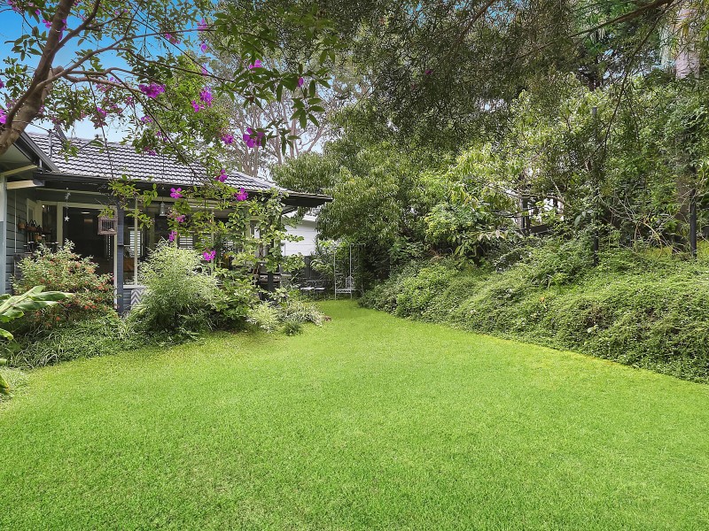 4 Toorak Avenue, Mangerton NSW 2500