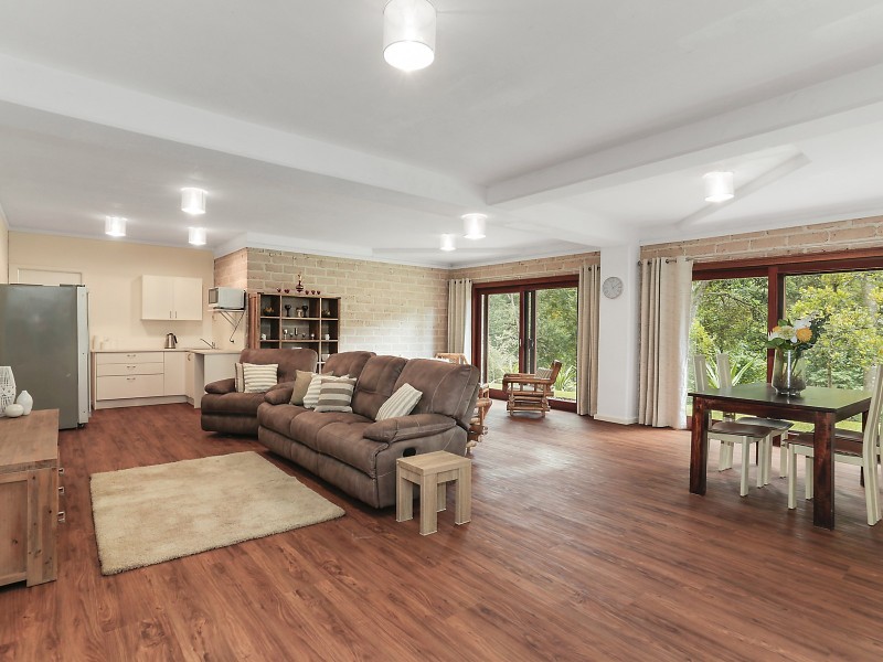 14 Natan Place, Cordeaux Heights NSW 2526