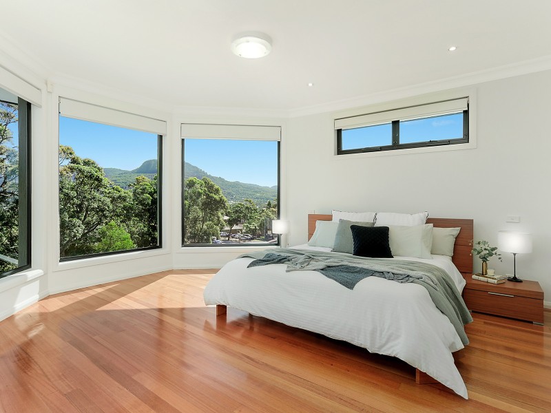 9 Powell Street, Mangerton NSW 2500