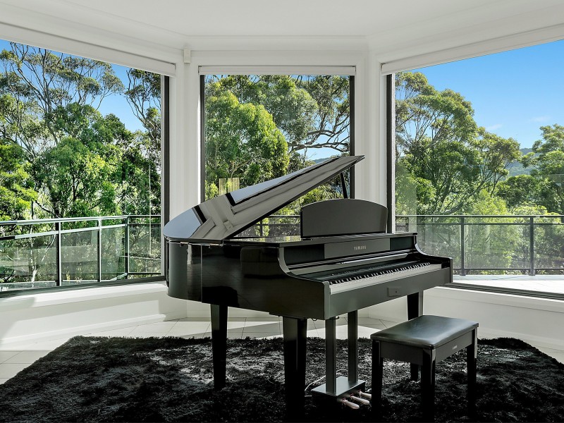 9 Powell Street, Mangerton NSW 2500