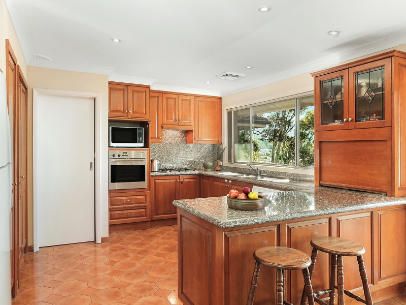 30 Stanbrook Avenue, Mount Ousley NSW 2519