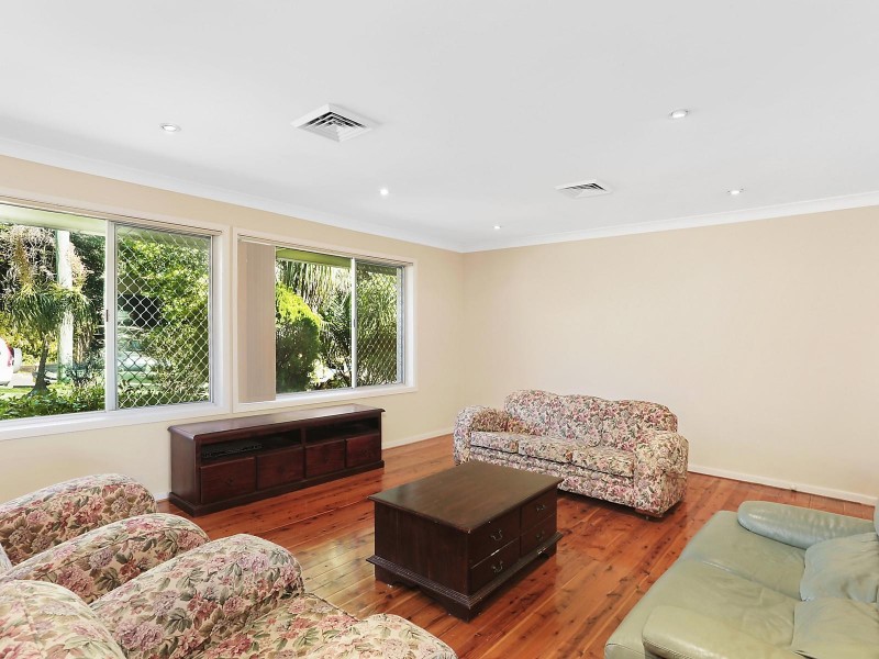 30 Stanbrook Avenue, Mount Ousley NSW 2519