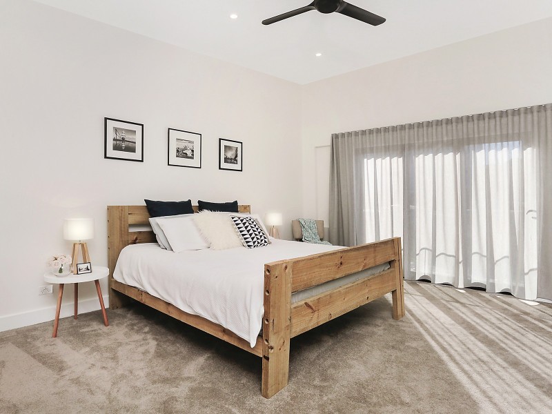 9 William Davies Drive, Figtree NSW 2525