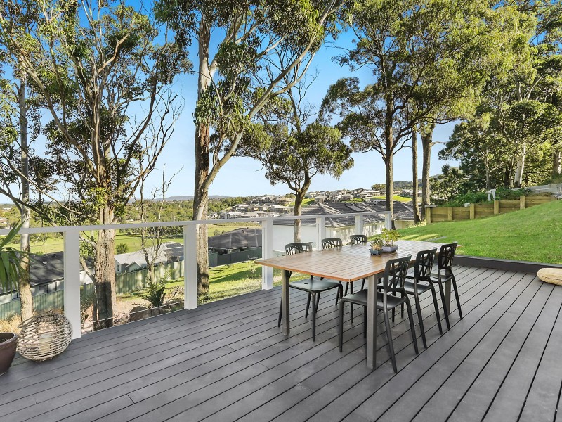 9 William Davies Drive, Figtree NSW 2525