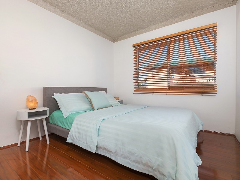 7/8 Myrtle Street, Coniston NSW 2500