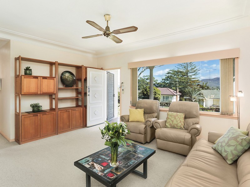 51 Toorak Avenue, Mangerton NSW 2500