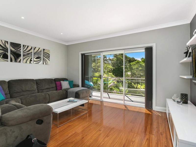 6 Lantarra Place, Figtree NSW 2525