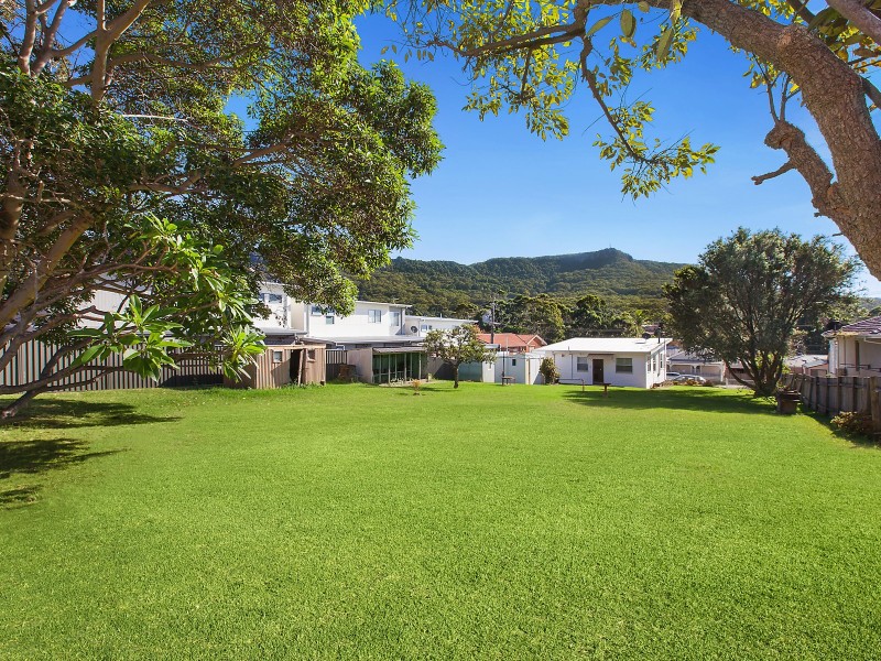 9 Hunter Street, Balgownie NSW 2519