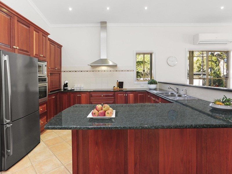16 Stanhope Street, Woonona NSW 2517