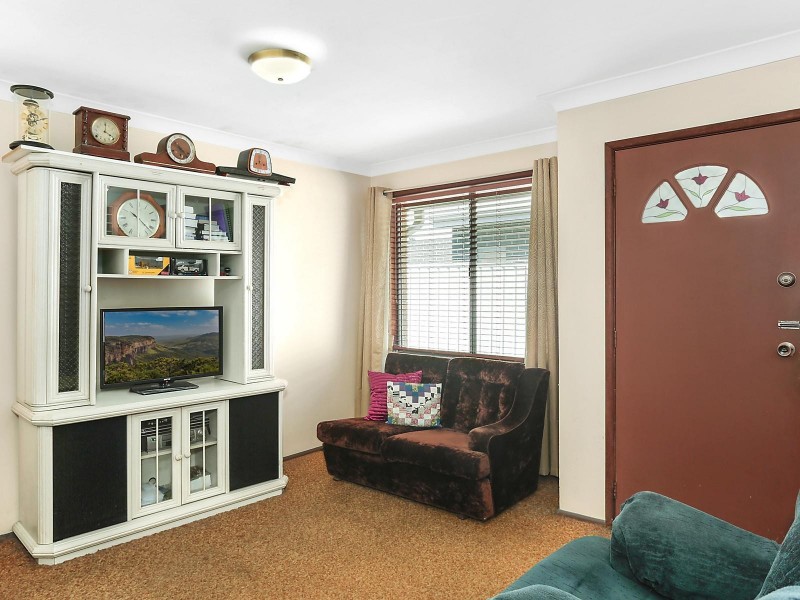 3/11 Fisher Street, Oak Flats NSW 2529