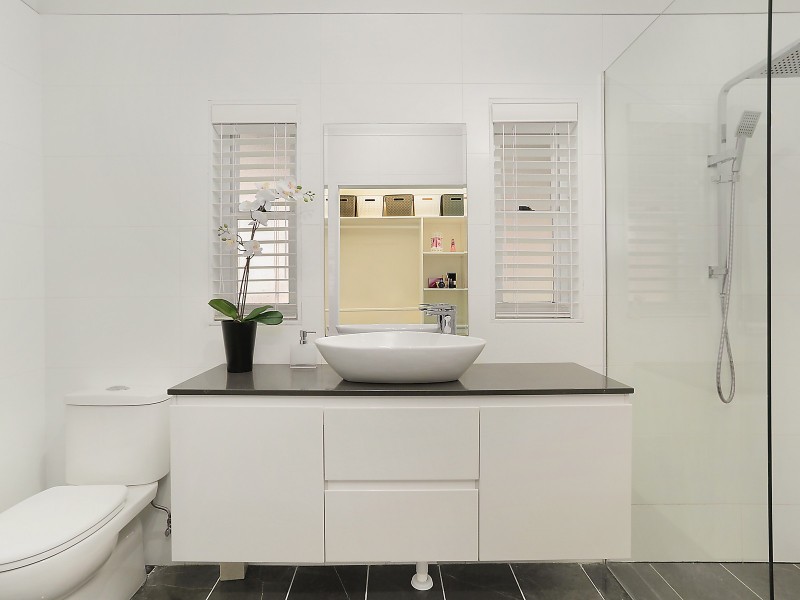 30 Abercrombie Street, West Wollongong NSW 2500