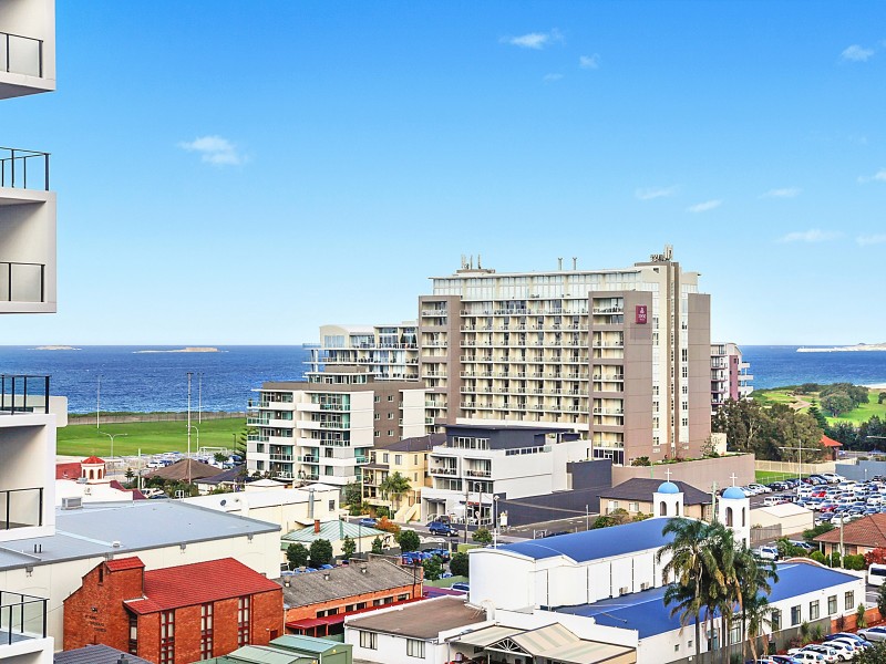 701/30 Burelli Street, Wollongong NSW 2500