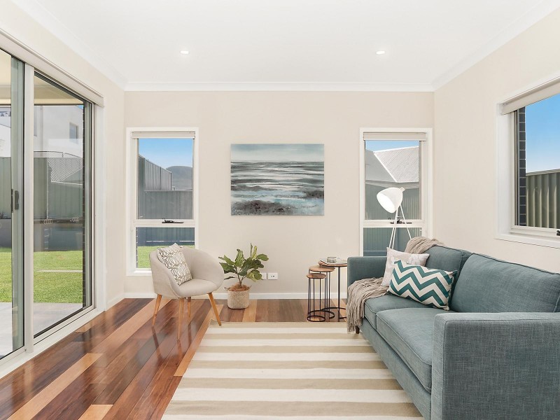 6 Indigo Way, Figtree NSW 2525