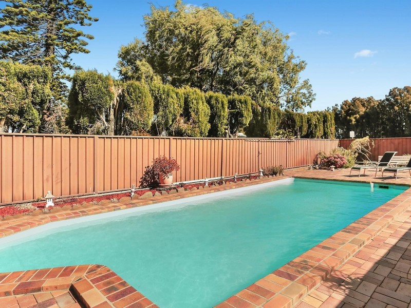 200 Lakeview Parade, Primbee NSW 2502