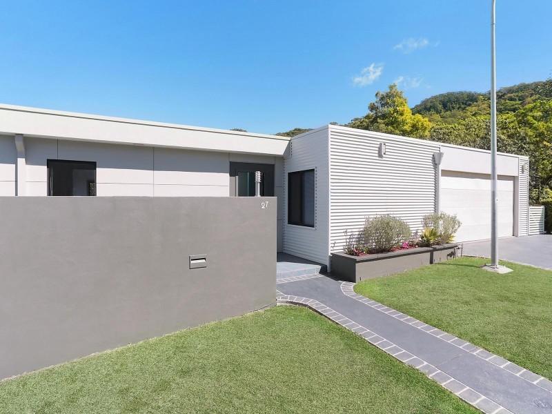 27 Gore Street, Balgownie NSW 2519