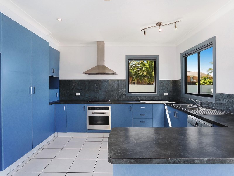 27 Gore Street, Balgownie NSW 2519