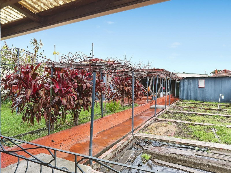 41 Third Avenue, Port Kembla NSW 2505