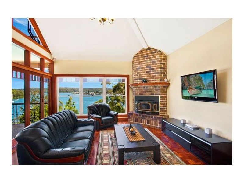 96 Daley Avenue, Daleys Point NSW 2257