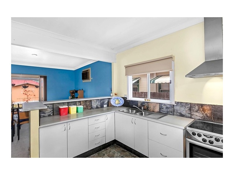 316 Ocean Beach Road, Umina Beach NSW 2257