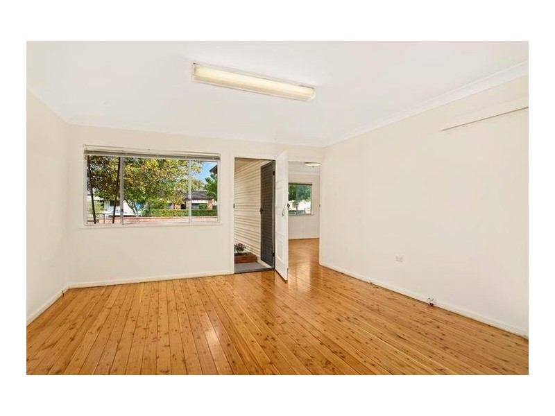 28 Picnic Parade, Ettalong Beach NSW 2257