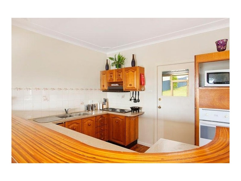 6 Empire Bay Drive, Daleys Point NSW 2257