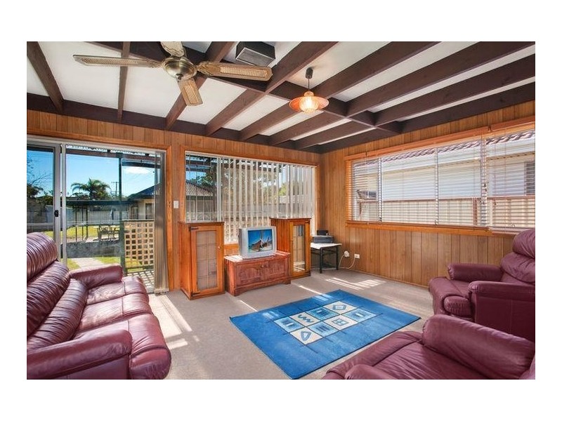 13 Lone Pine Avenue, Umina Beach NSW 2257