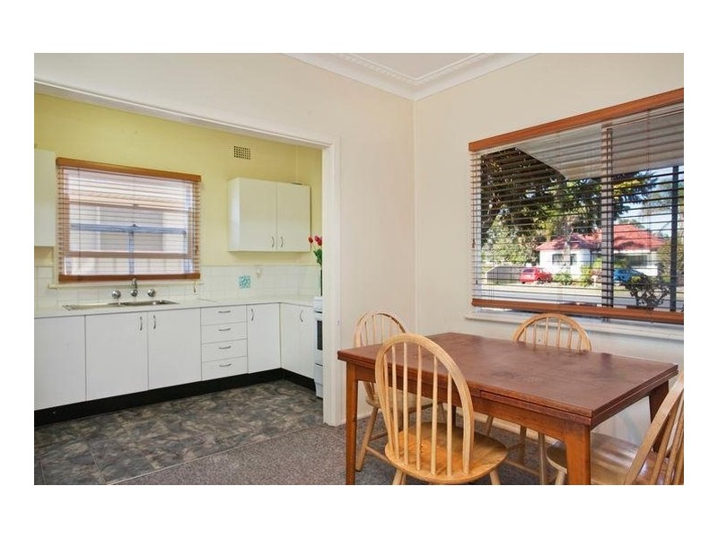13 Lone Pine Avenue, Umina Beach NSW 2257