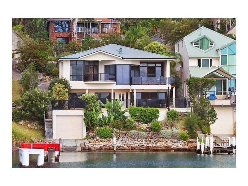 4 Daley Avenue, Daleys Point NSW 2257