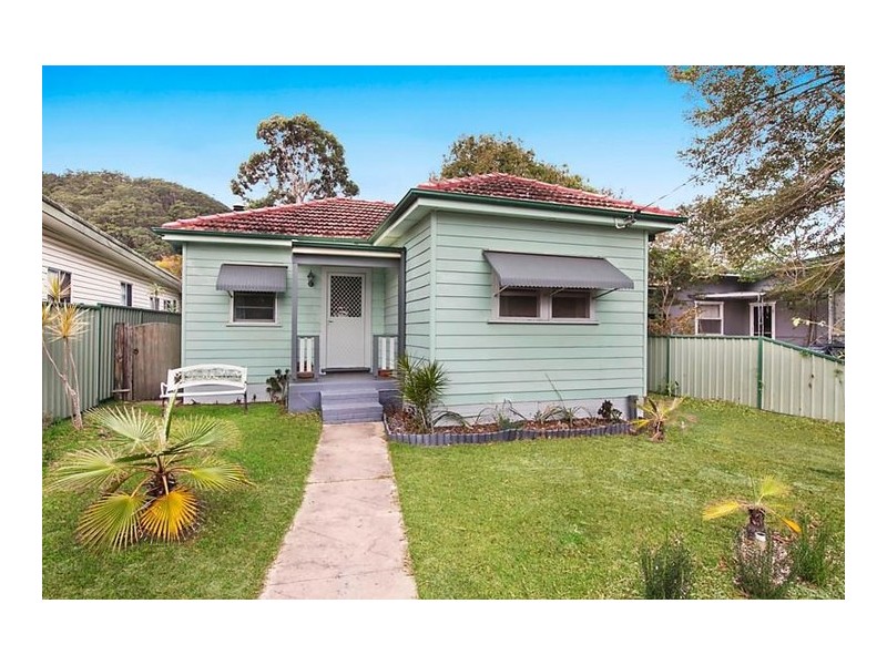 18 Collareen Street, Ettalong Beach NSW 2257
