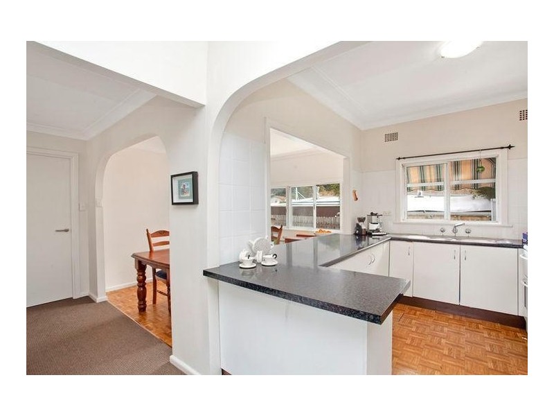 17 Rawson Road, Woy Woy NSW 2256