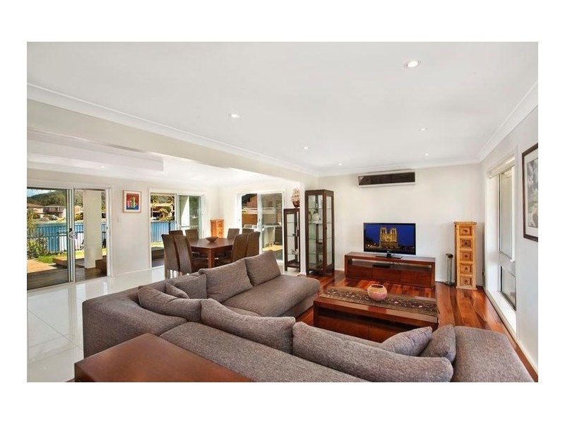 58 Helmsman Boulevard, St Huberts Island NSW 2257