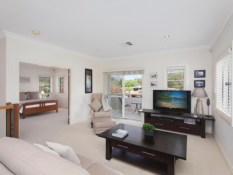 25 Billabong Street, Woy Woy NSW 2256