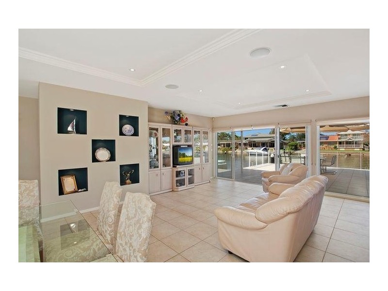 80 Helmsman Boulevard, St Huberts Island NSW 2257