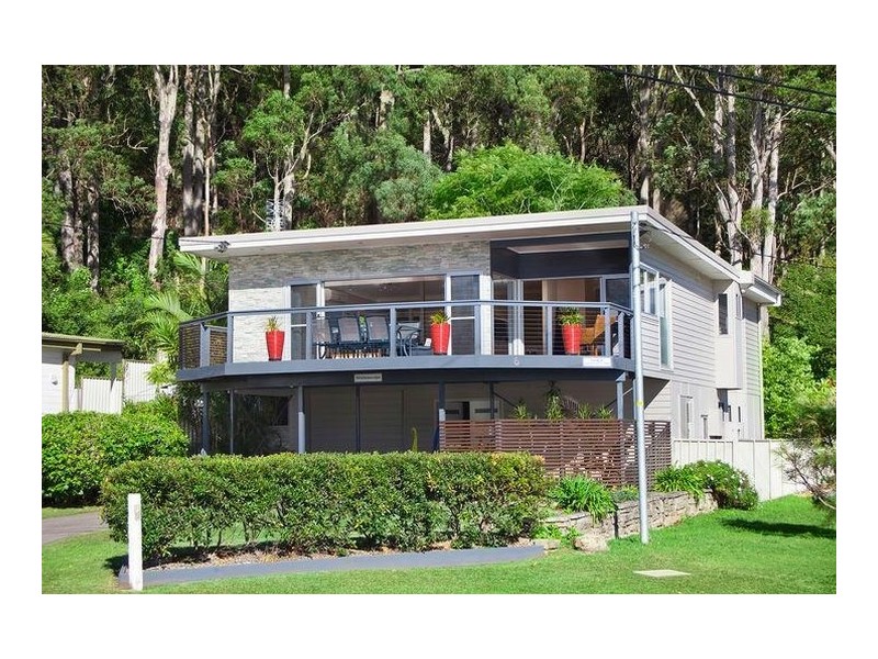 6 Pretty Beach Road, Pretty Beach NSW 2257