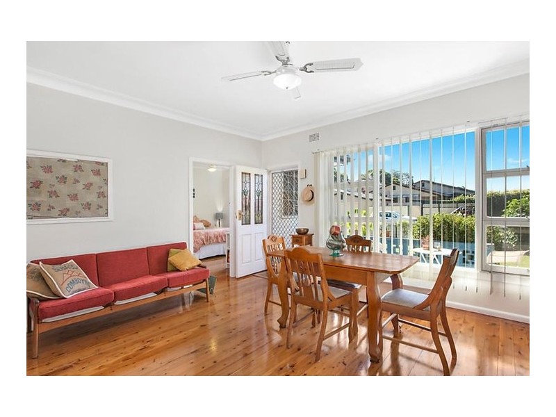 5 Oak Street, Blackwall NSW 2256