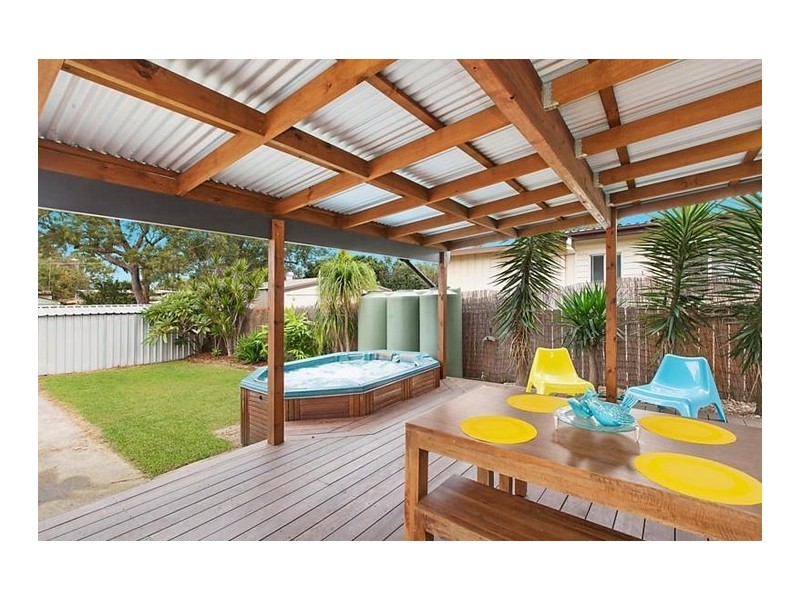 21 Boronia Avenue, Woy Woy NSW 2256