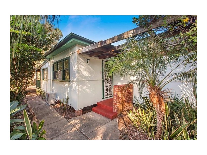 16 Banksia Street, Ettalong Beach NSW 2257