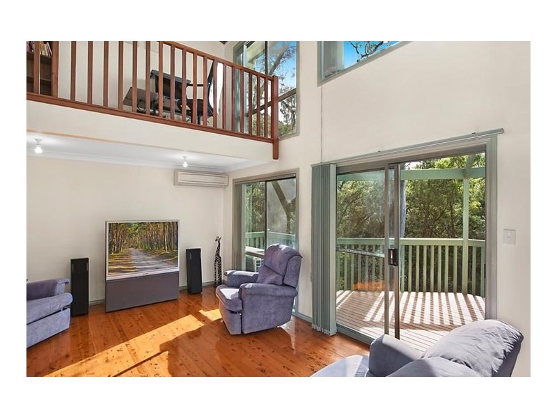 12 Kingsview Drive, Umina Beach NSW 2257