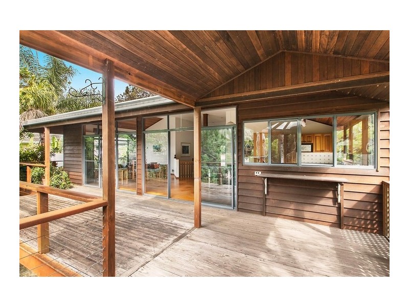 9 Crystal Avenue, Pearl Beach NSW 2256