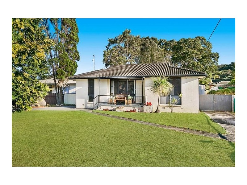 13 Macleay Avenue, Woy Woy NSW 2256