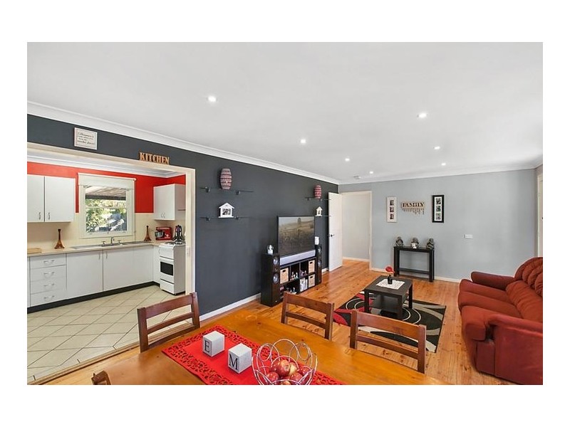 13 Macleay Avenue, Woy Woy NSW 2256