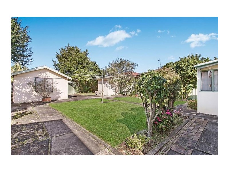 12 Pacific Avenue, Ettalong Beach NSW 2257