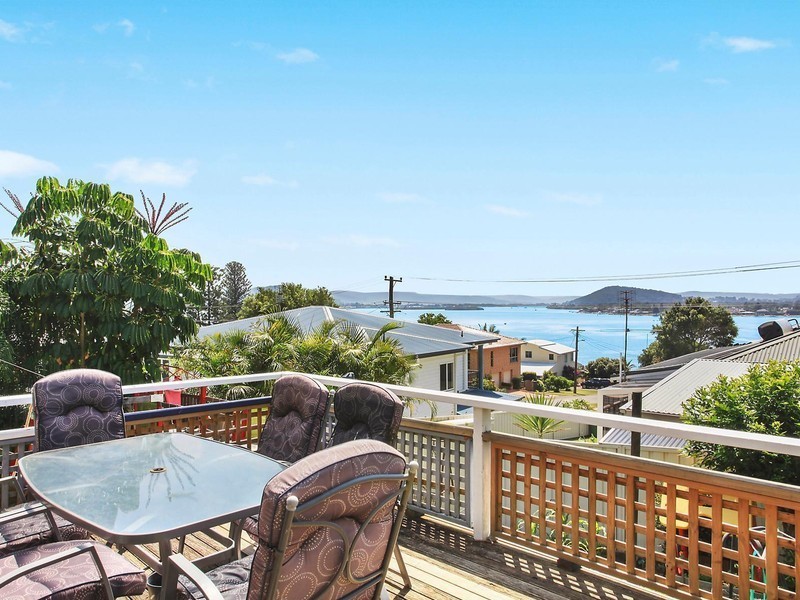 13 Baldwin Close, Blackwall NSW 2256