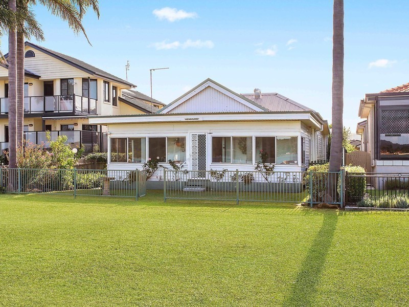 102 North Burge Road, Woy Woy NSW 2256