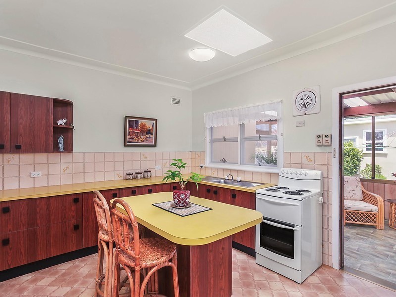 20  Cambridge Street, Umina Beach NSW 2257