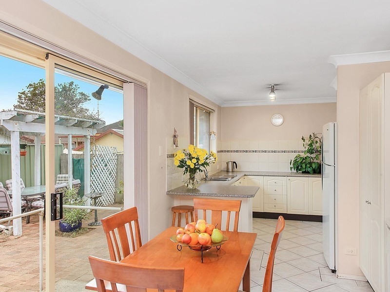 2/28 McEvoy Avenue, Umina Beach NSW 2257