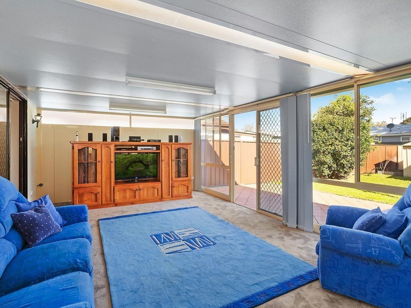16 Waterloo Avenue, Woy Woy NSW 2256