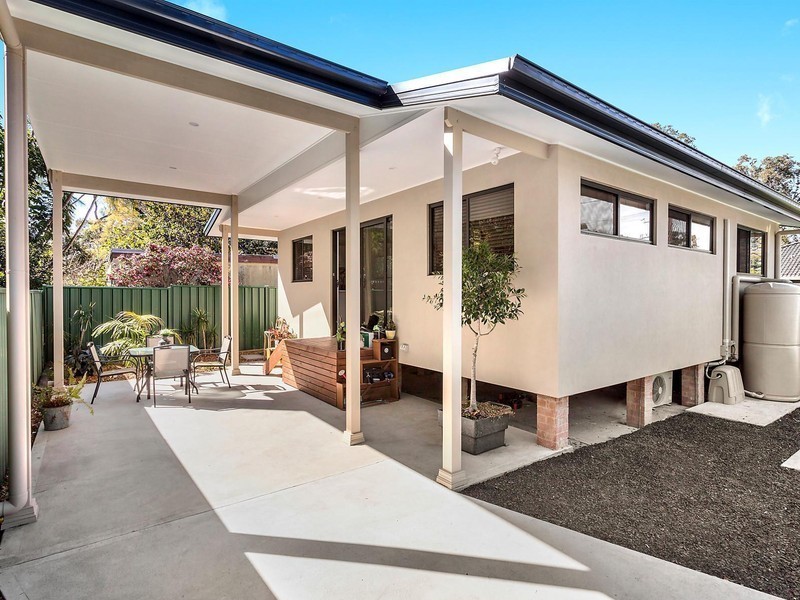 1 Lens Avenue, Umina Beach NSW 2257