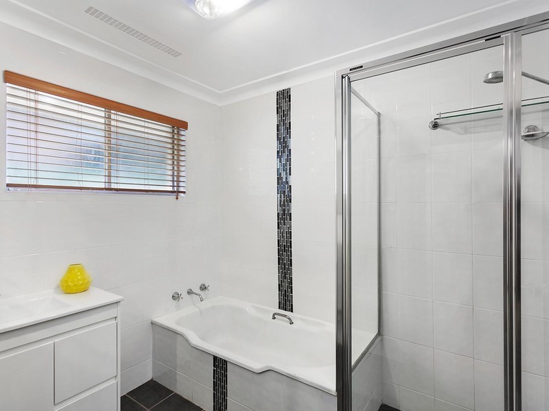 1 Lens Avenue, Umina Beach NSW 2257